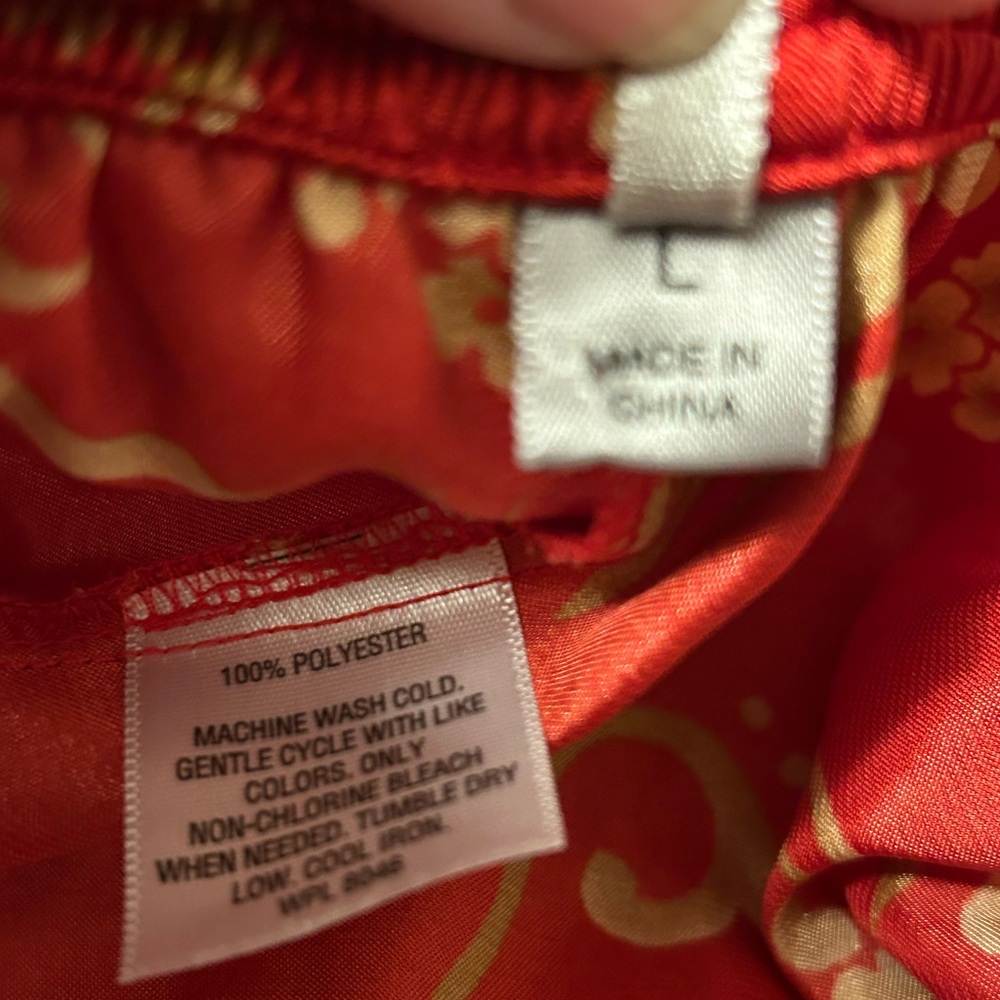 Morgan Taylor Red Satin Pajama Set with Gold Paisley Motif - Picture 10 of 11